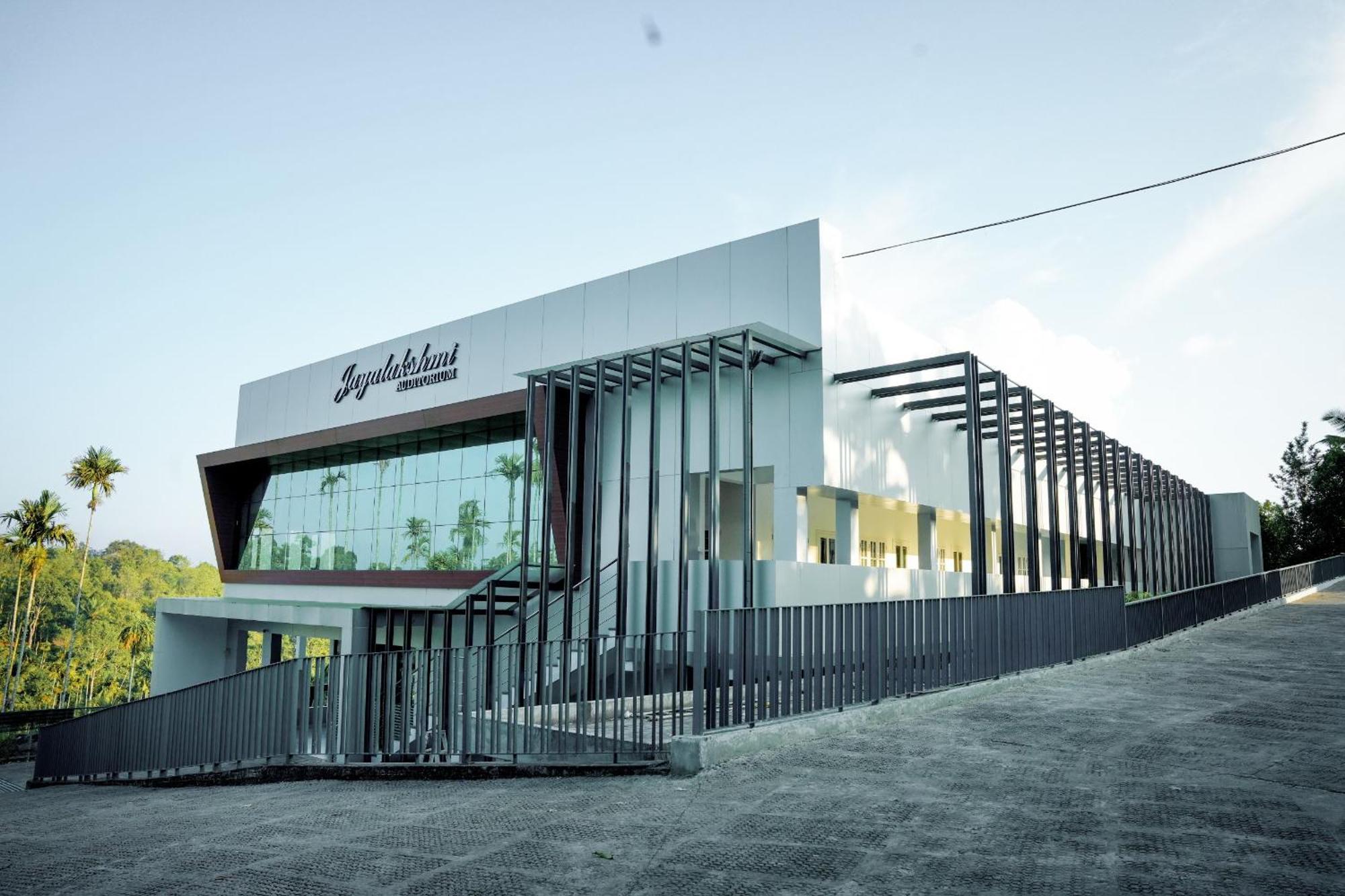 فندق Jayalakshmi Residency Vaduvanchal المظهر الخارجي الصورة