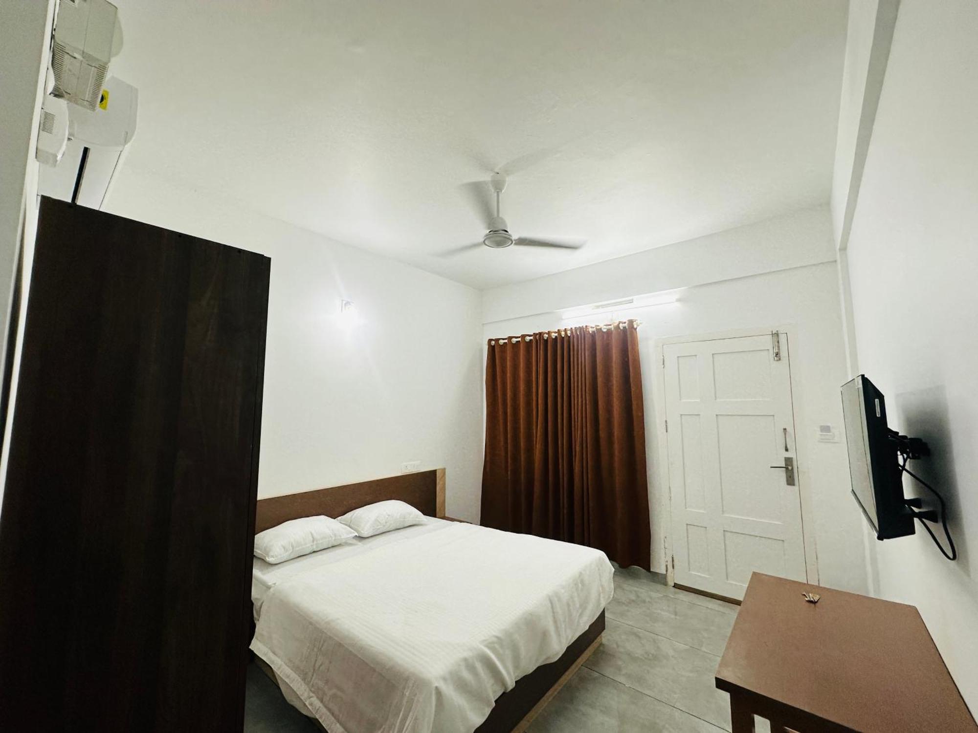 فندق Jayalakshmi Residency Vaduvanchal المظهر الخارجي الصورة