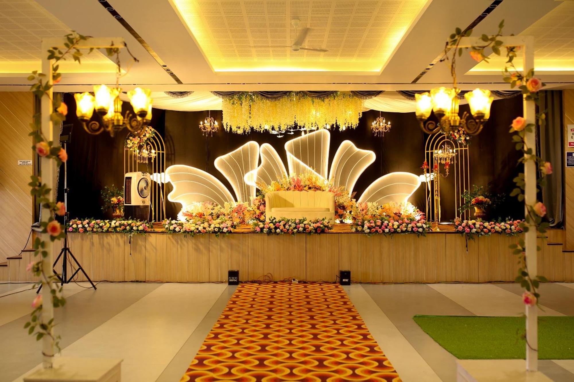 فندق Jayalakshmi Residency Vaduvanchal المظهر الخارجي الصورة