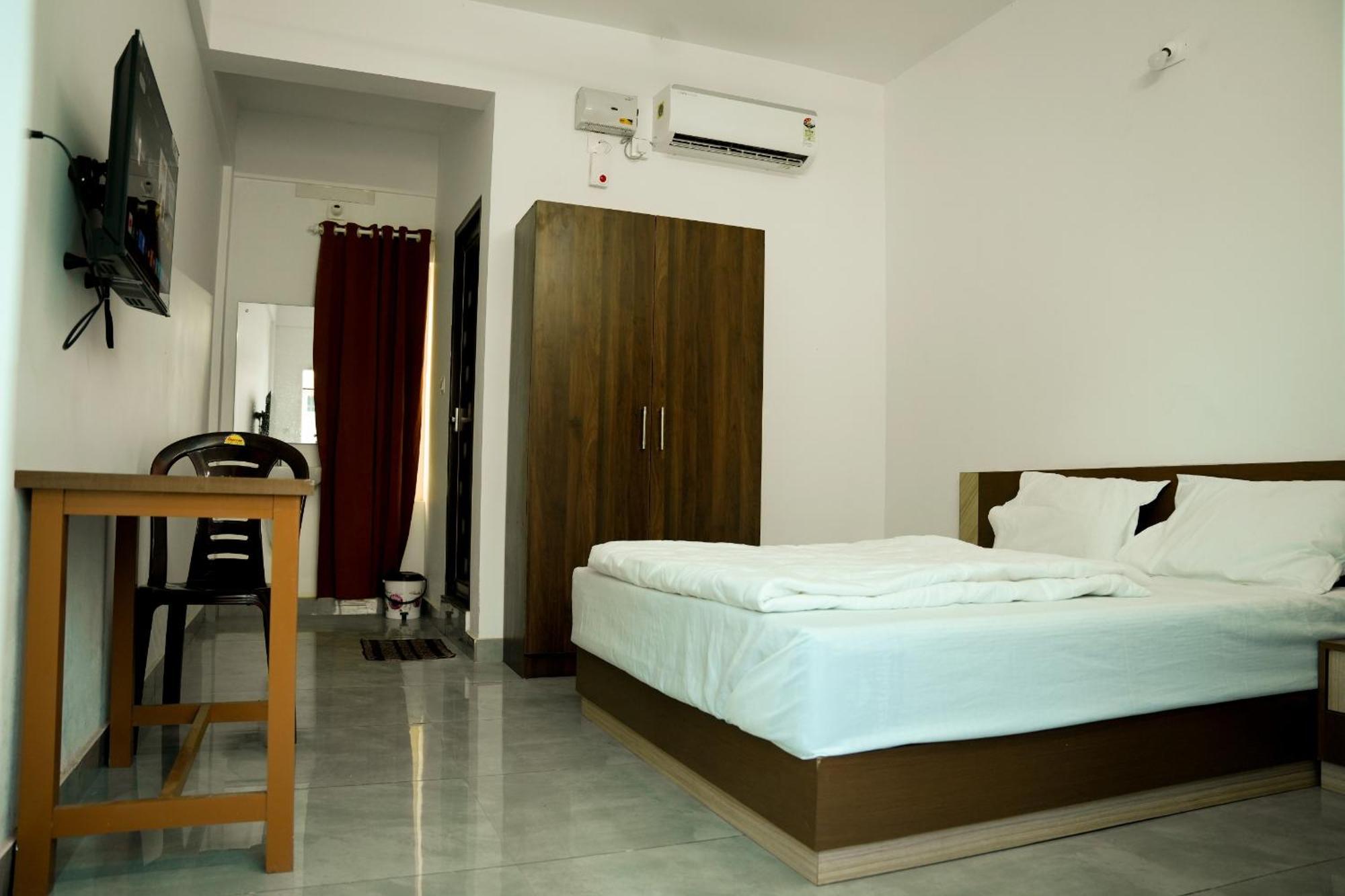 فندق Jayalakshmi Residency Vaduvanchal المظهر الخارجي الصورة